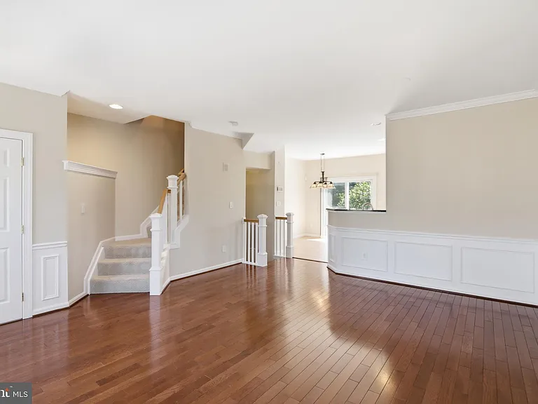 5504 Sacramento Mews Pl — Photo 9