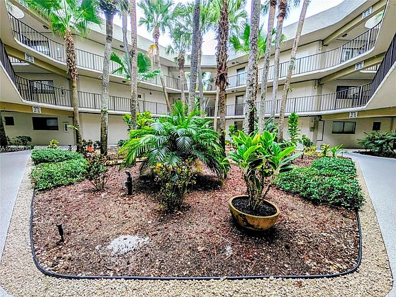 4th image of 8075 SW 107th Ave APT 123