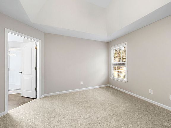 5th image of 1718 Hidden Pond Cir