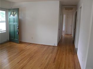 111 E Gray St, Sandston, VA 23150