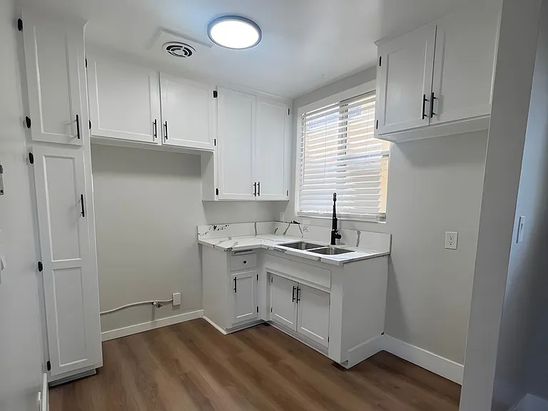 4500 W Martin Luther King Blvd — Photo 2