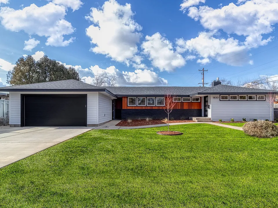 1830 Echo Pl