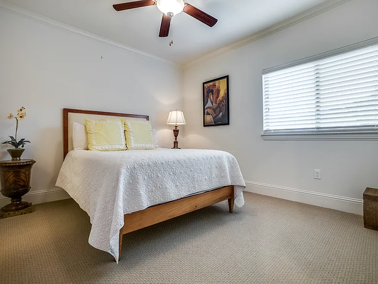 6517 Del Norte Ln — Photo 23