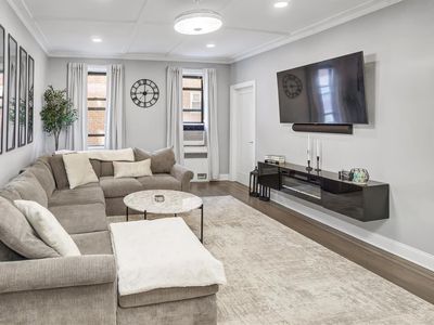 21 Barstow Road #3E, Great Neck, NY, 11021