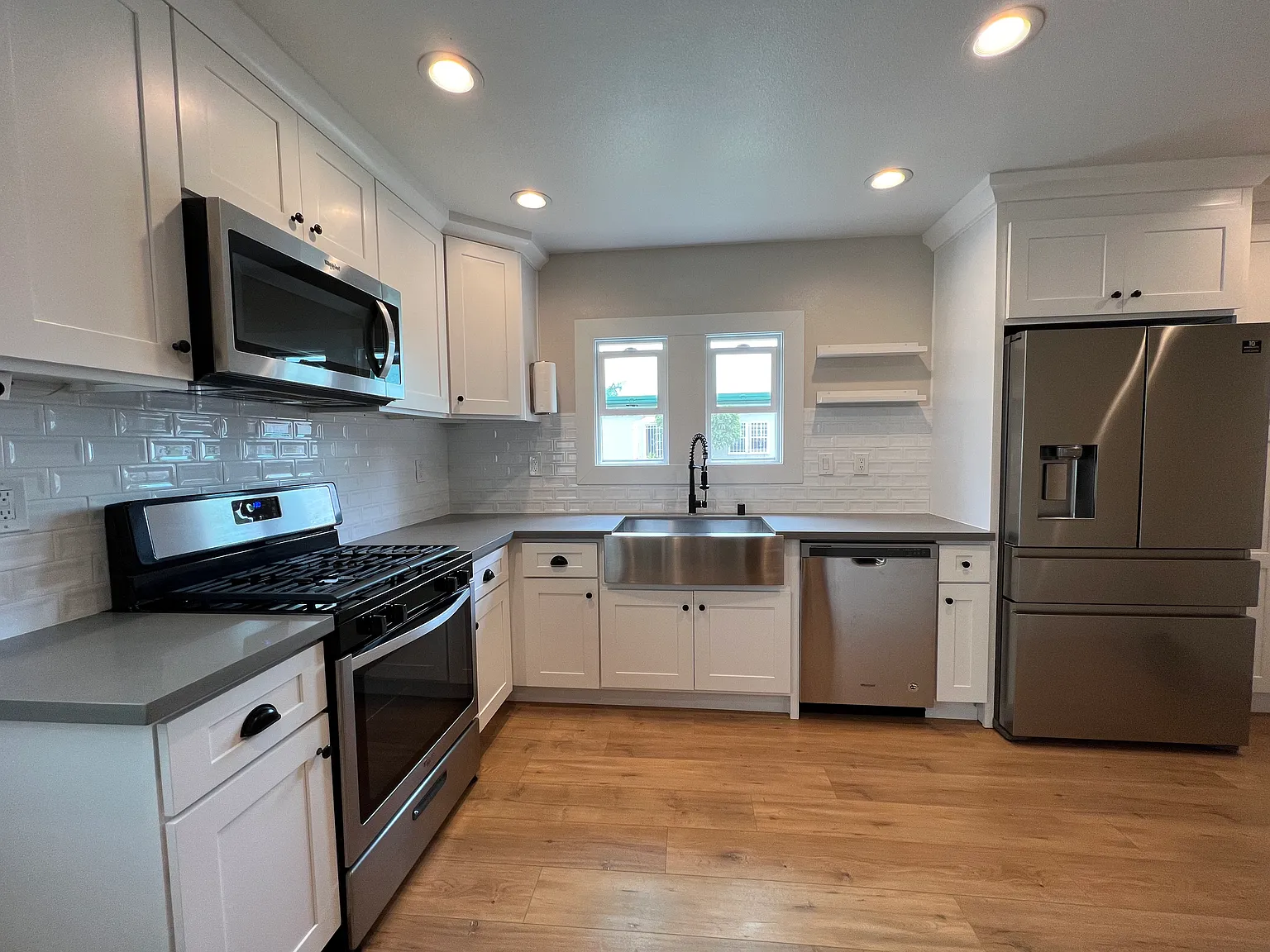 3 bed, 1158 sqft, $4,000 — Photo 4