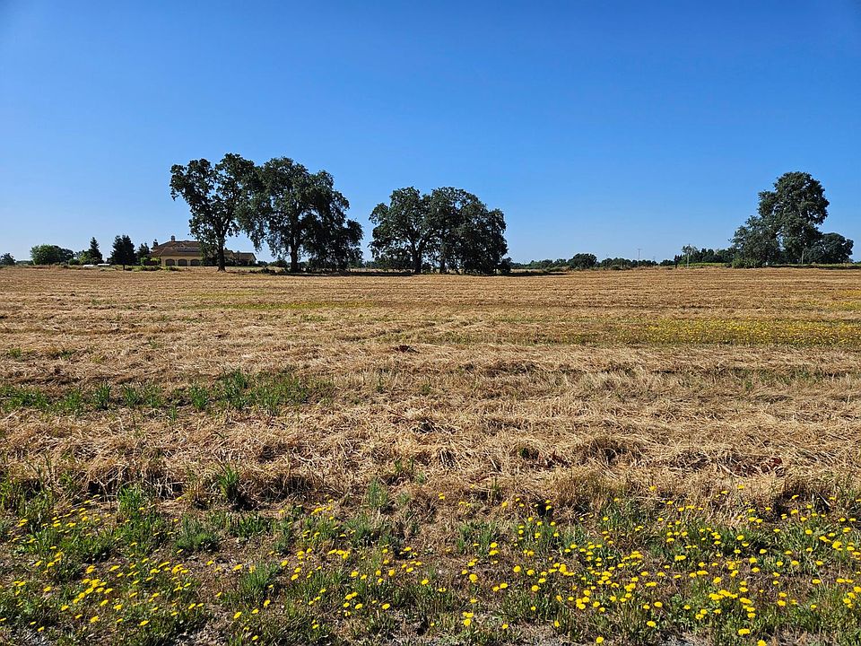 2nd image of 20654 Disch Rd