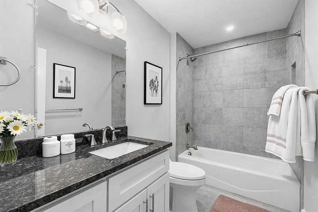 4 bed, 1800 sqft, $6,800 — Photo 4