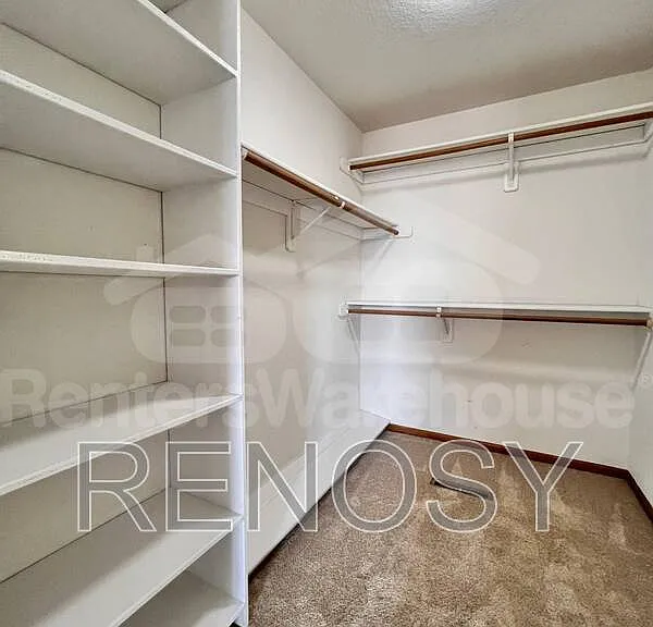 1709 NE Sherman Ct — Photo 17