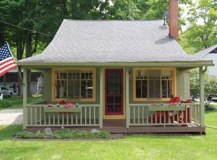 238 Peterman Ave, Crystal, MI 48818