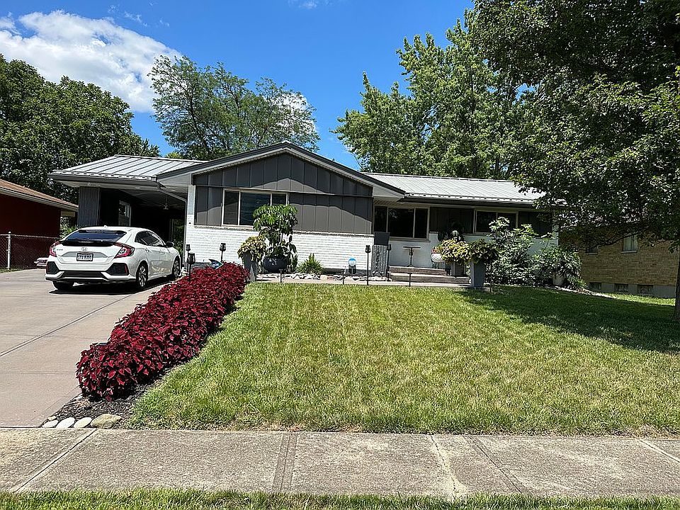 2nd image of 10846 Corona Rd