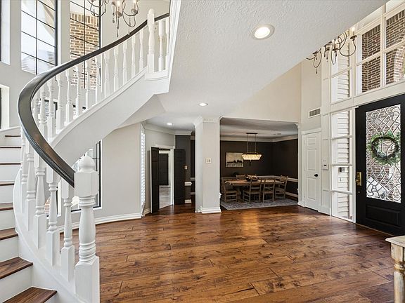 3rd image of 1503 Kelliwood Oaks Dr