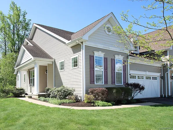 23 Hickory Drive #23, Prospect, CT 06712