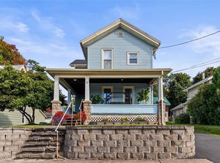 9 Sisson St, Lyons, NY 14489