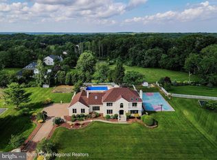 11 Windswept Ln, Freehold, NJ 07728