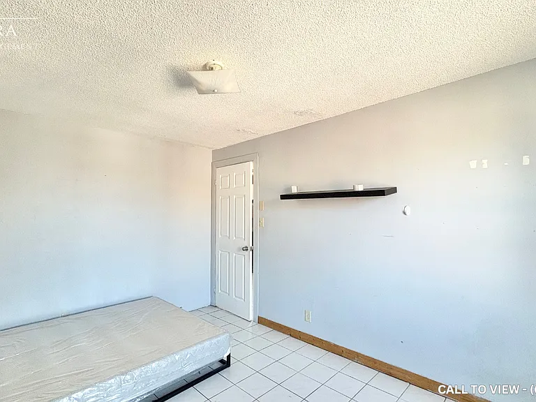 284 Saint Patrick St #5 — Photo 1