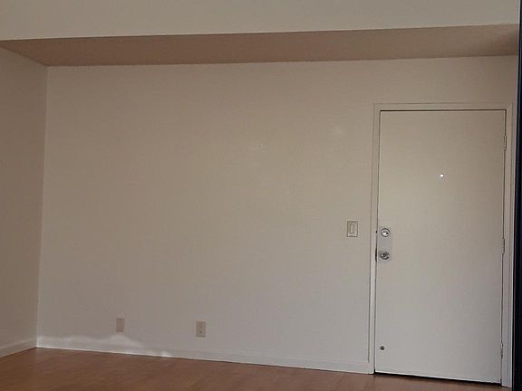 3rd image of 411 W 4th St APT 7
