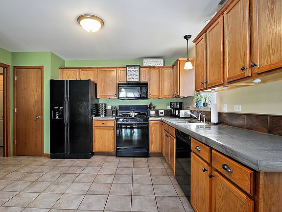 4th image of 5705 Hearthside Dr