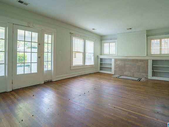 3rd image of 1833 Saint Charles Ave SW
