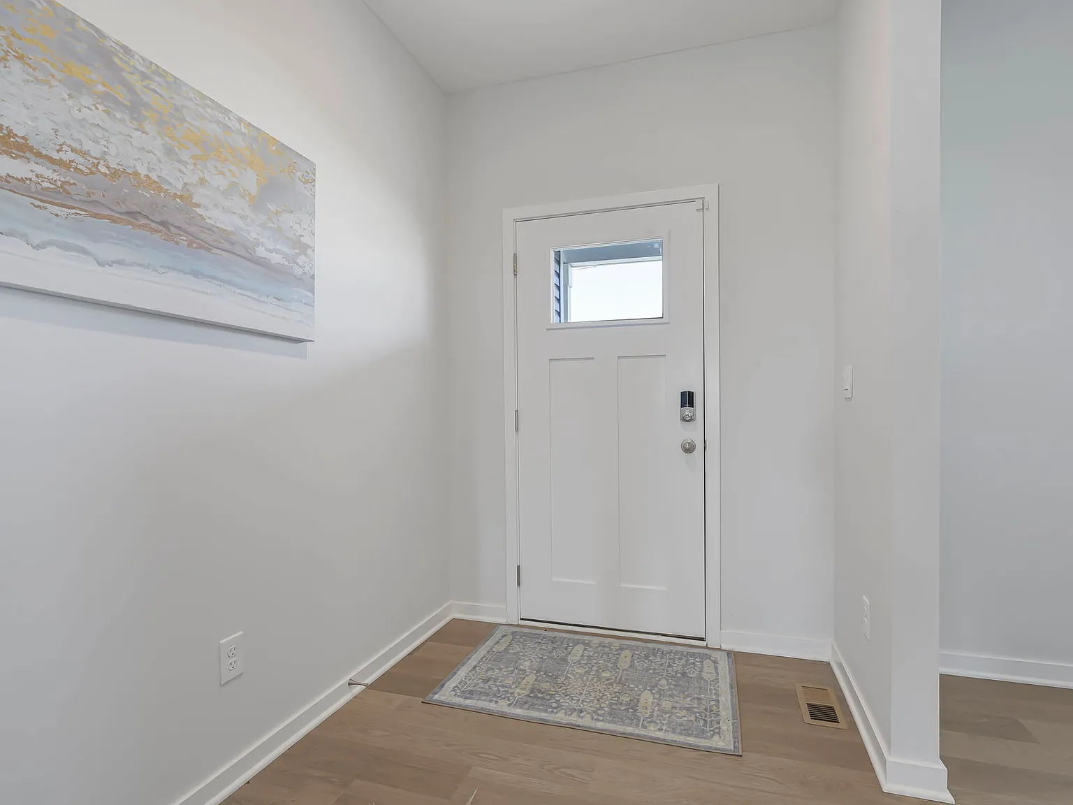 758 Leslie Drive - 1 — Photo 2