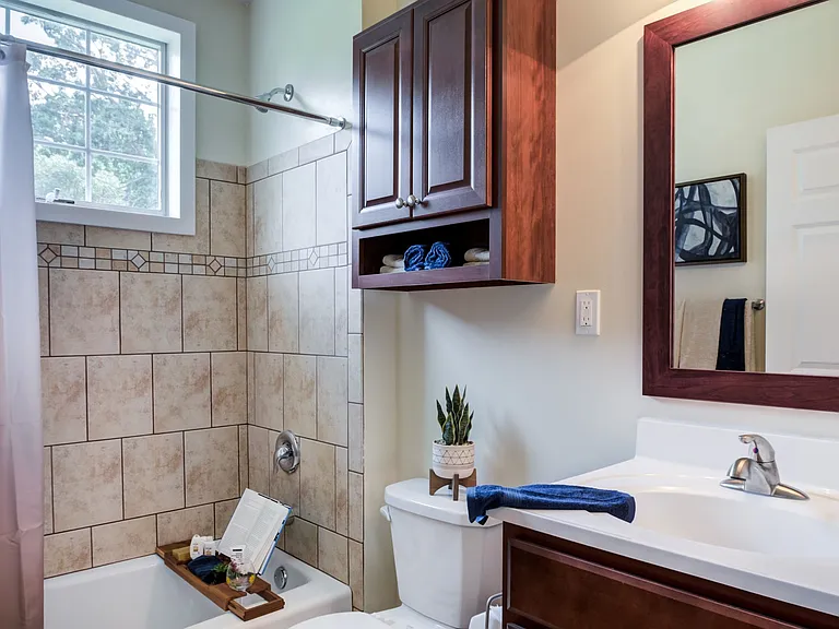 Wingate Apartments, LLC — Photo 7