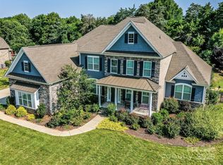 1011 Golden Bell Dr, Waxhaw, NC 28173