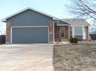 1820 S Chateau St, Wichita, KS 67207
