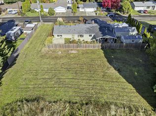 514 E Melody Ln, Newberg, OR 97132