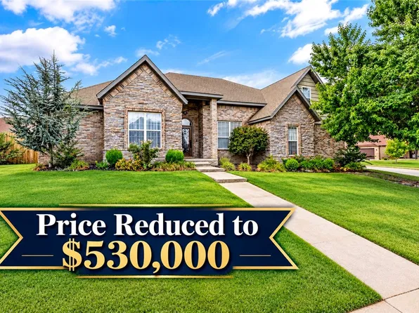 775 Douglas St, Pea Ridge, AR 72751