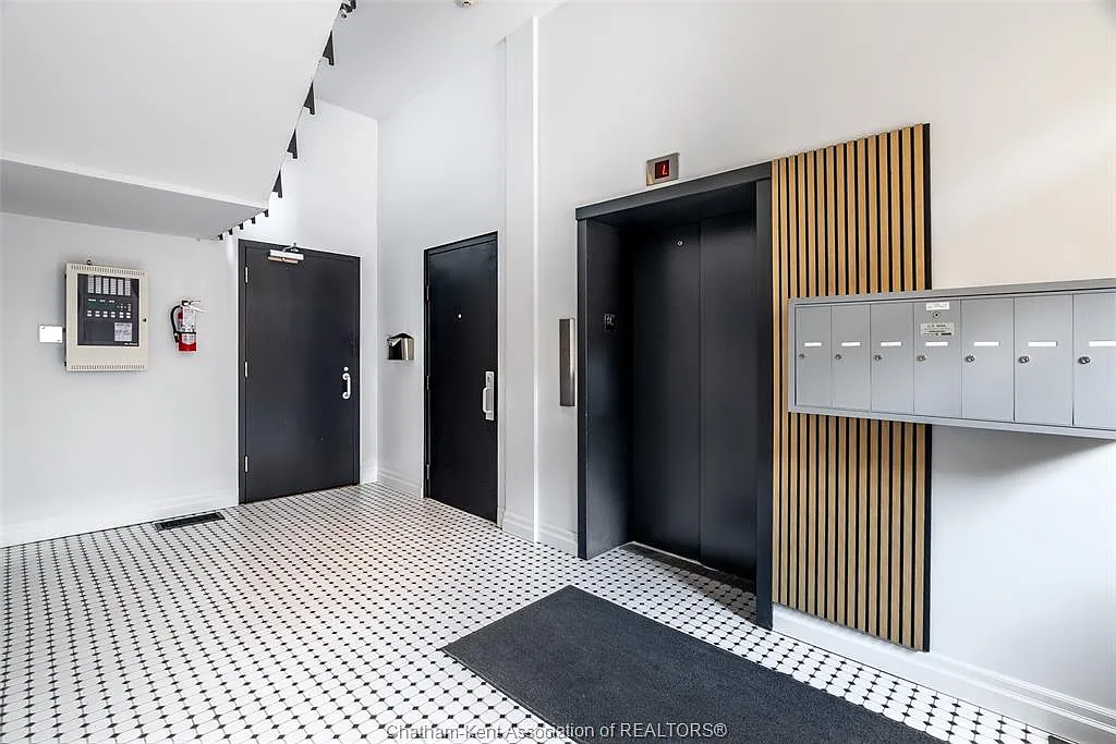 1 bed, $1,595 — Photo 4