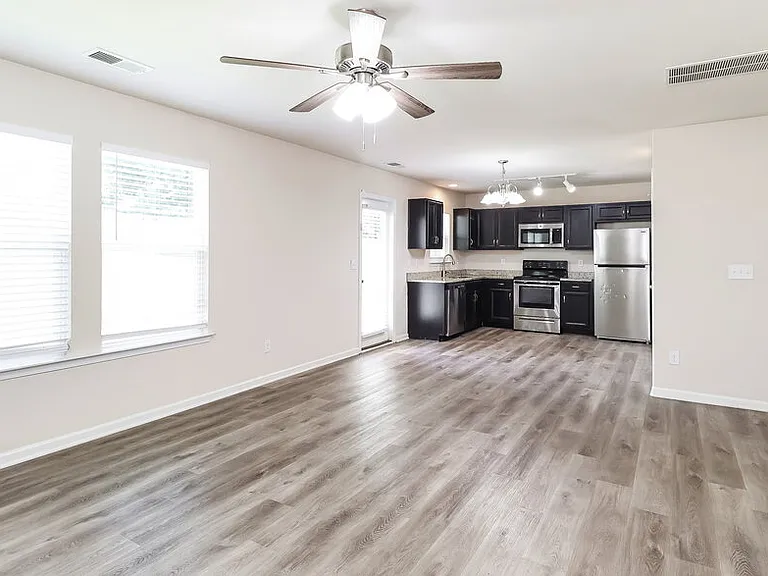 7810 Shadow Lawn Rd — Photo 6