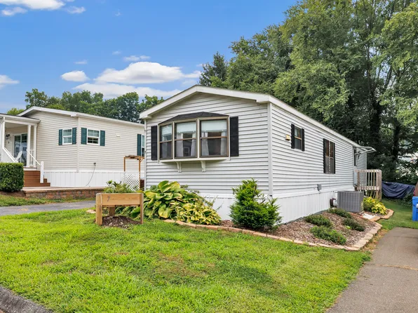 7 Woodland Park, Shelton, CT 06484