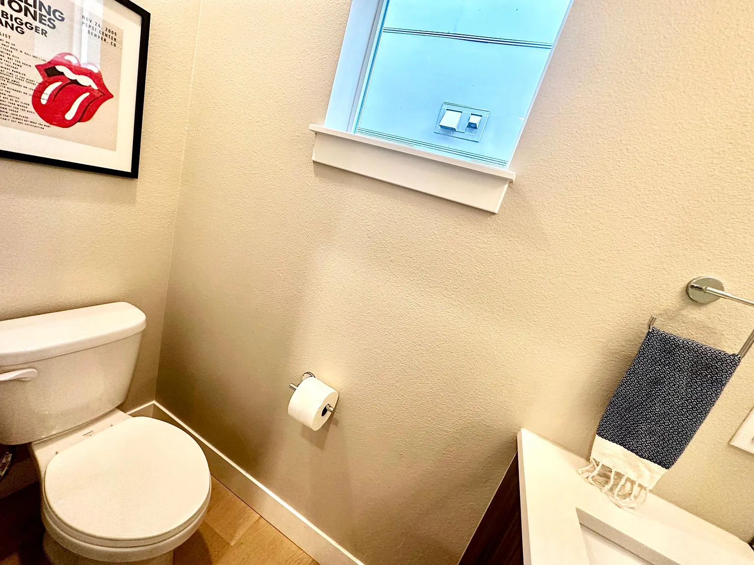 1 bed, 1.5 bath, 990 sqft, $2,900 — Photo 3