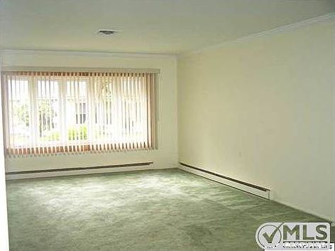 4th image of 447B Cheshire Ct