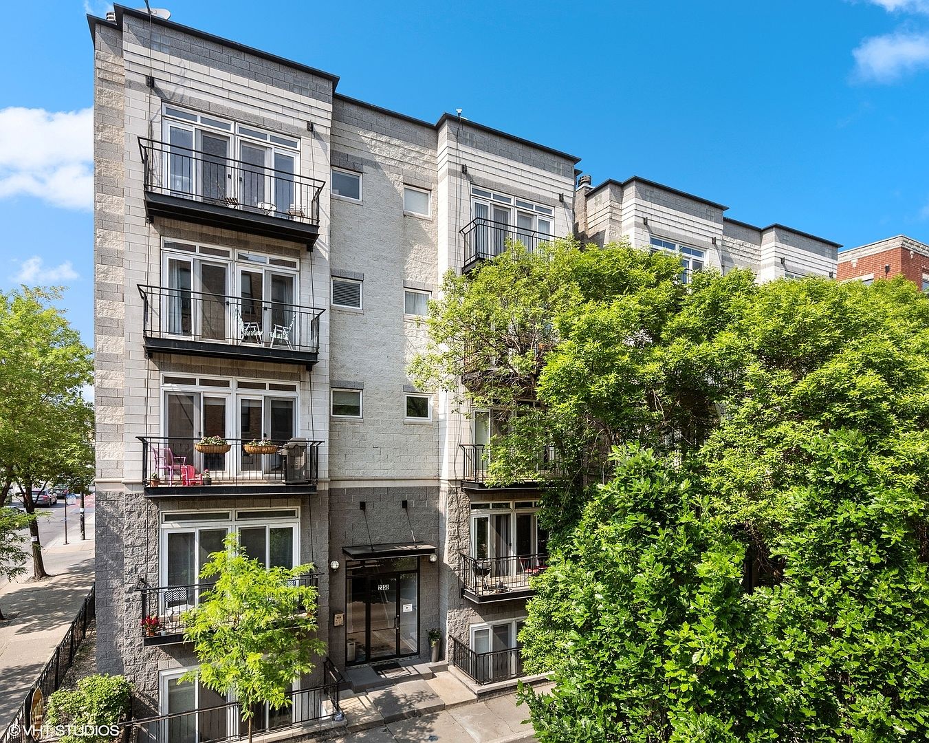 2358 W Bloomingdale Ave APT 2W, Chicago, IL 60647 Zillow