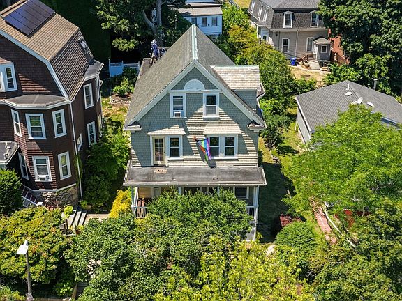 2nd image of 17 Windermere Rd
