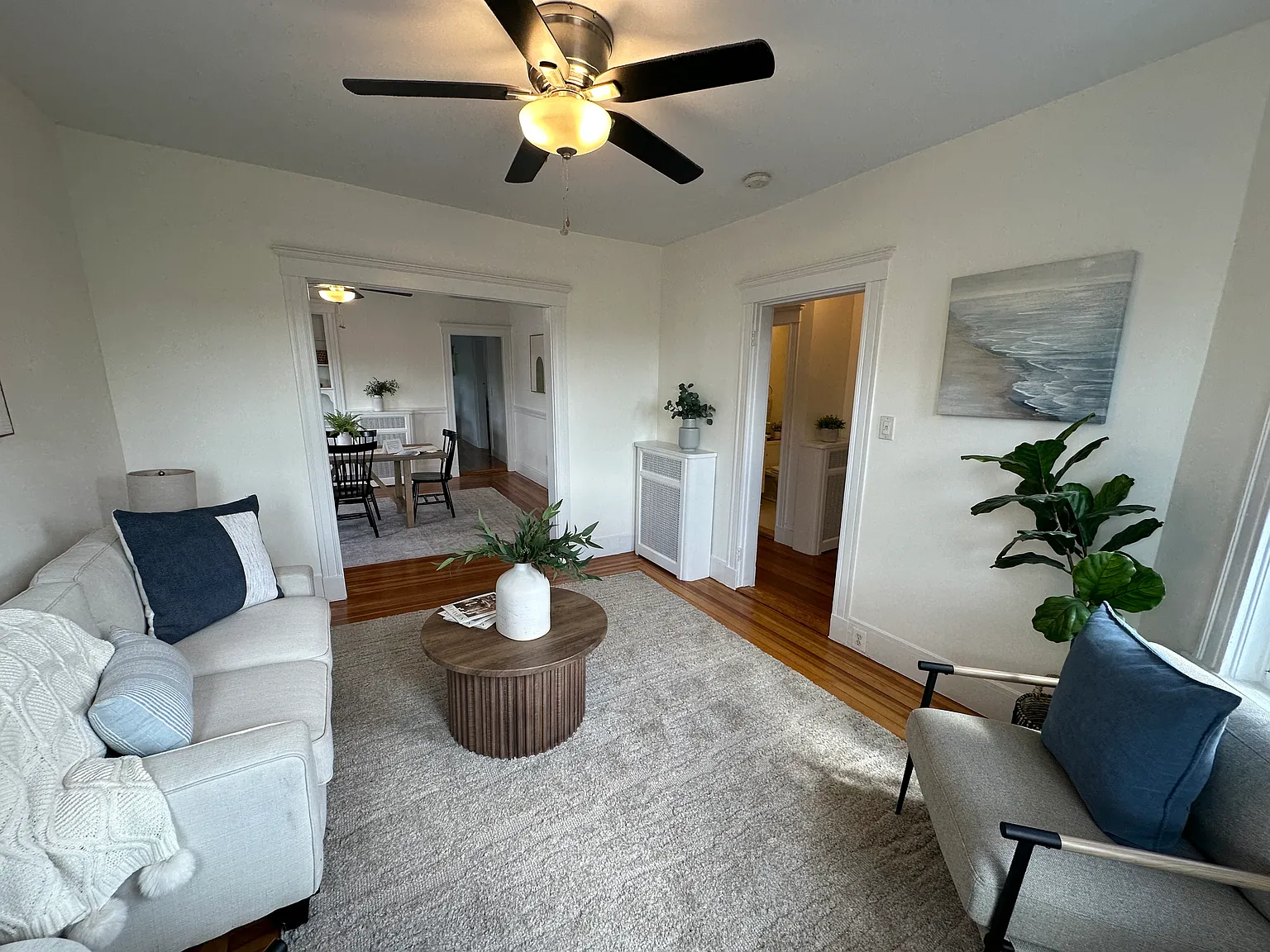 2 bed, 1047 sqft, $3,200 — Photo 3