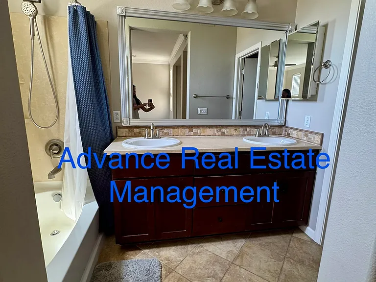 3908 E Commerce Way — Photo 11