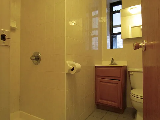 Rented by Landmark Real Estate | media 18