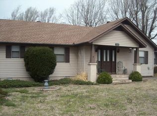 2349 N Main St, Cave Springs, AR 72718