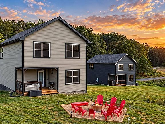 4th image of 2322 Judson Ln