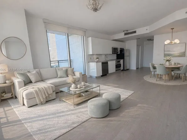 90 SW 3rd St APT 1205, Miami, FL 33130
