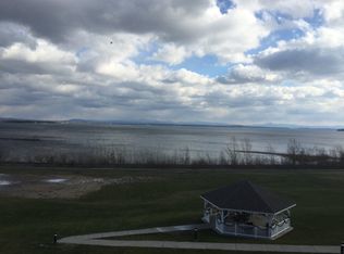 60 Club Rd APT 305, Plattsburgh, NY 12903
