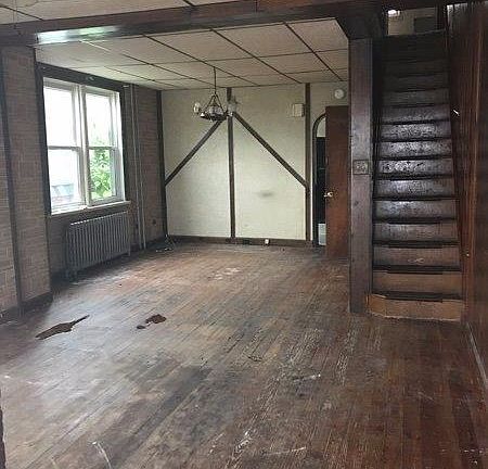 Additional Living Room