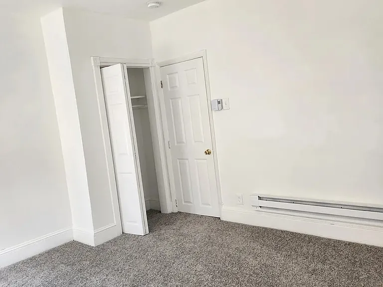 911 Saville Ave #2 — Photo 5