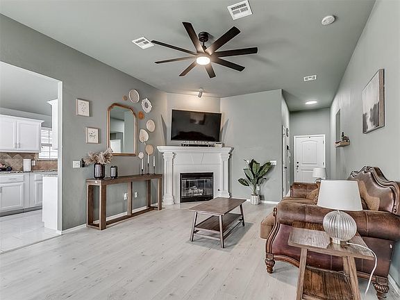 4th image of 5610 Clearwater Dr