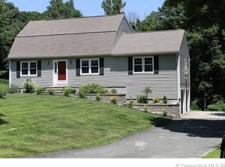 64 Smoke Rise Cir, Prospect, CT 06712