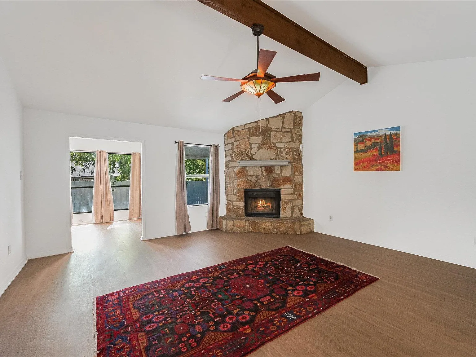 4 bed, 2.0 bath, 1618 sqft, $2,150 — Photo 3