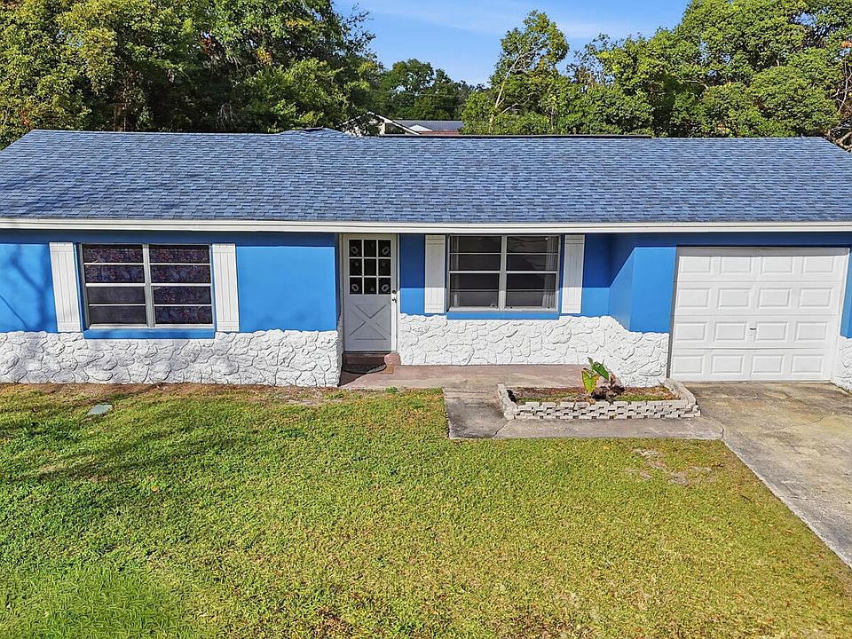 1st image of 205 E Holly Dr