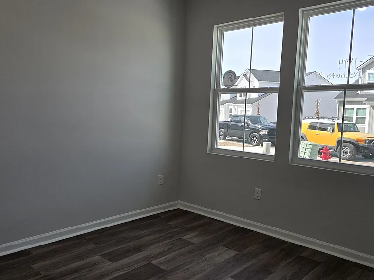 1374 Speedway St — Photo 14