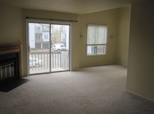 302 Village Cmns #302, Flemington, NJ 08822
